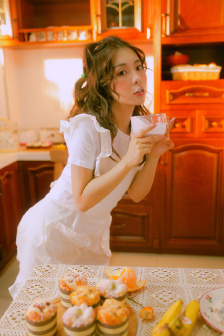 那英问张馨予李菲儿你俩谁啊